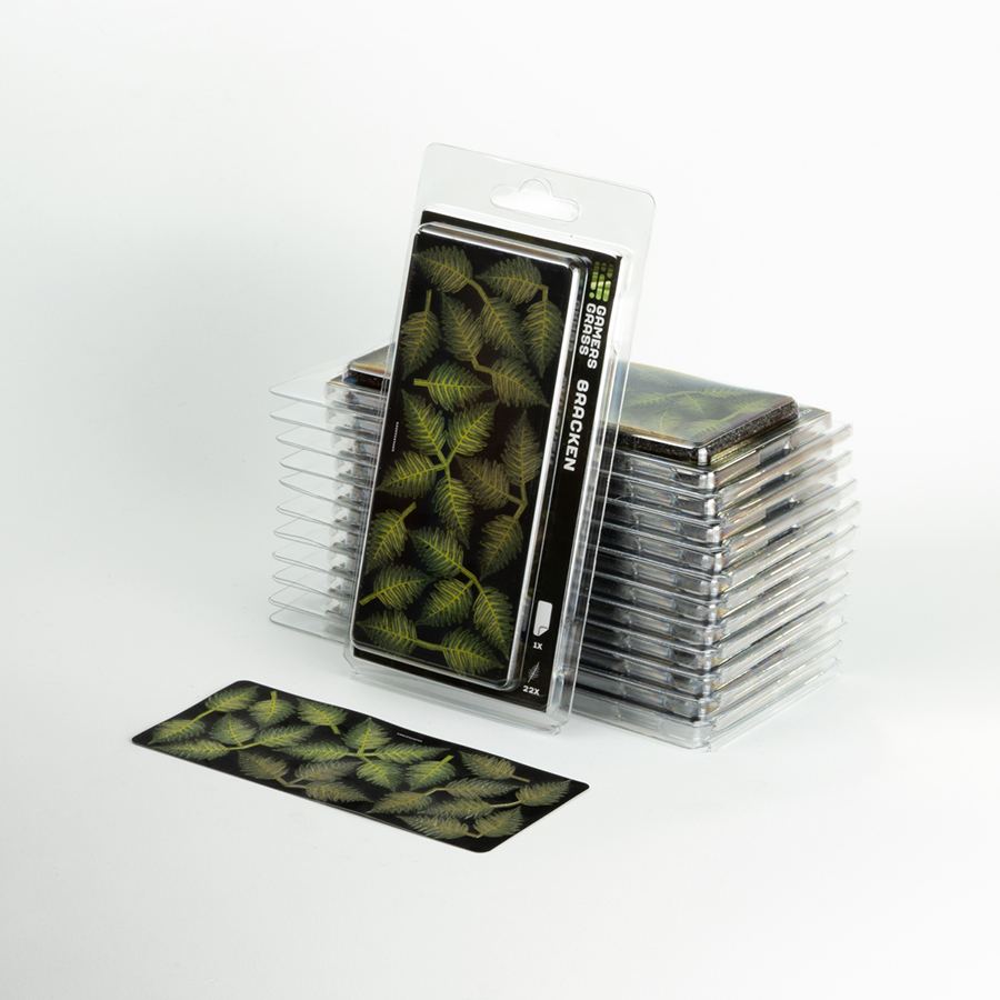 Laser Plants Bracken blister pack displayed with assembled Bracken plants showing the finished miniature foliage.