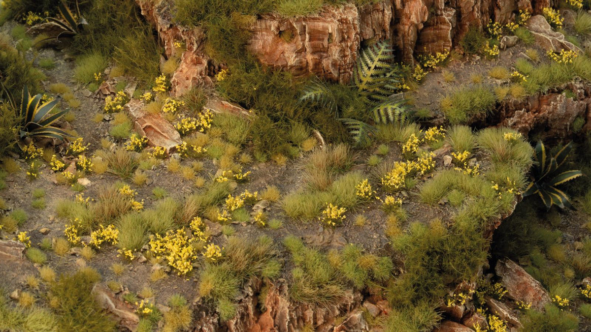 Gamers Grass Dandelion Tiny Flowers - diorama example